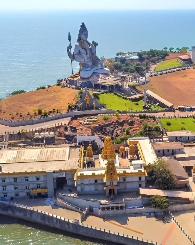 best resort in murudeshwar
